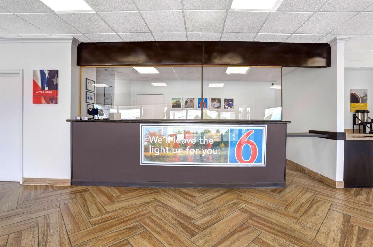 Motel 6-Jacksonville, NC Buitenkant foto